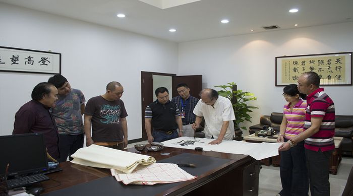 张剑岑先生为pg电子游戏题词“忠实”、、“今生今世 pg电子游戏”