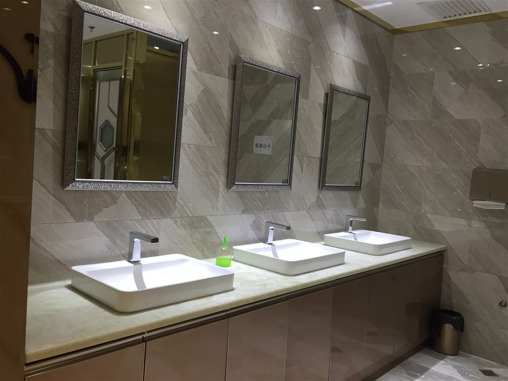 KTV洗手间墙、地面接纳pg电子游戏瓷砖全抛釉爱丁堡-天堡石KYP8062铺贴