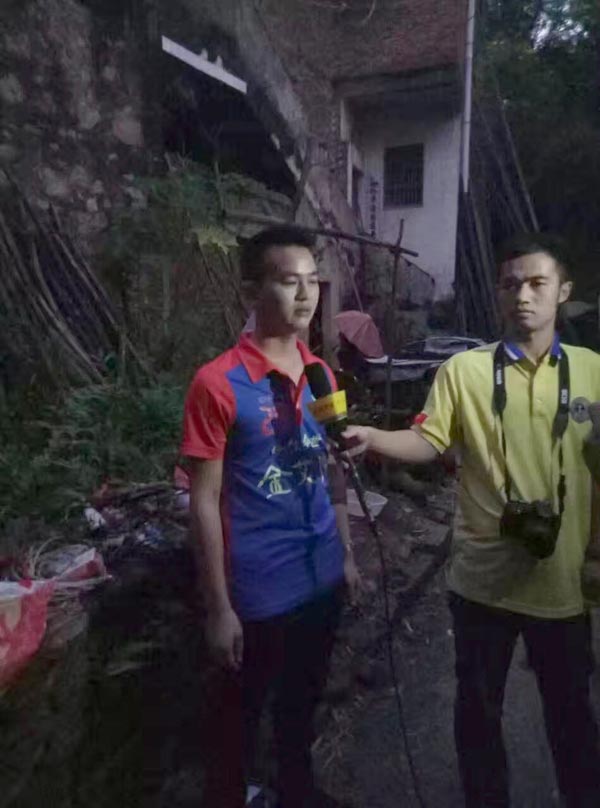 康健运动，，致力善举，，兴宁pg电子游戏足球队好样的！！