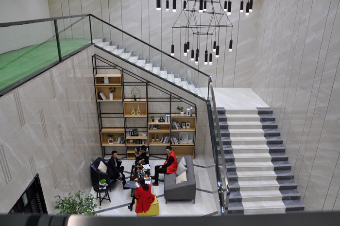 “一带一起  设计营销”，与O2O零售新模式携手，2017年，pg电子游戏将勇往直前，开拓新战！！