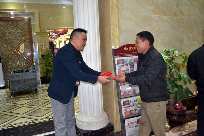 pg电子游戏新年开工，，2017撸起袖子拼命干！