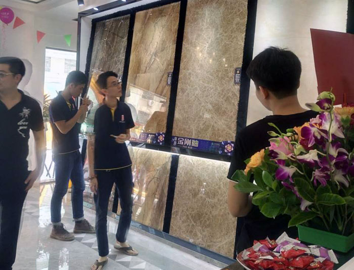 pg电子游戏 瓷砖署理  陶瓷一线品牌 普宁 开业