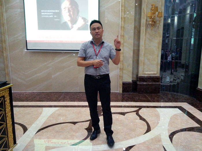 2017年11月2日晚，，生命不息，，学习不止pg电子游戏法定学习日，，11月全公司职员学习会圆满竣事，，一起分享《干法》，，乐于事情，，开心生涯，，纵然在灾祸中，，只要拼命事情，，就能带来不可思议的好运。。过好每一天，，就是乐成之道！