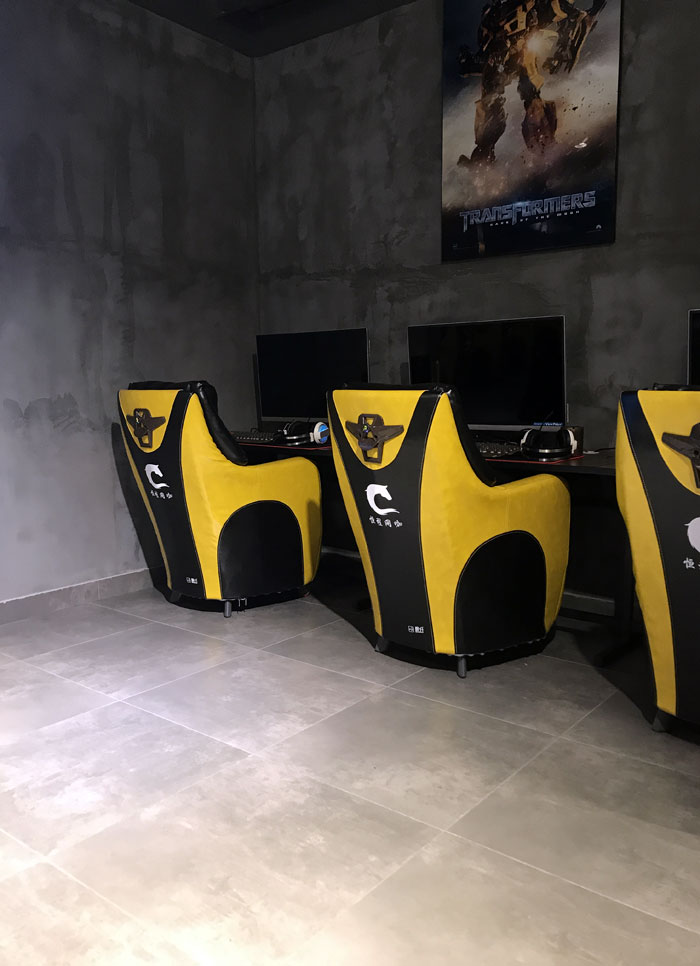 pg电子游戏现代仿古砖案例:别说了，，一起去这个1000方的网咖开黑！