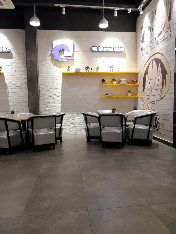 pg电子游戏现代仿古砖案例:别说了，，一起去这个1000方的网咖开黑！