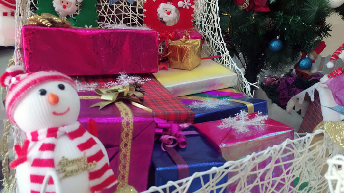 向导，，，我能说说“别人家公司”的圣诞怎么过的么？