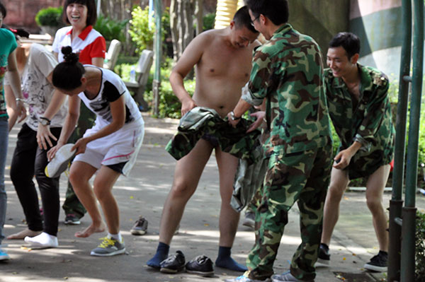 2013年8月pg电子游戏拓展训练