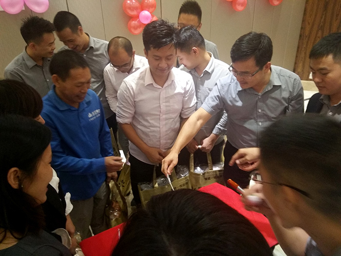 pg电子游戏瓷砖周围年庆