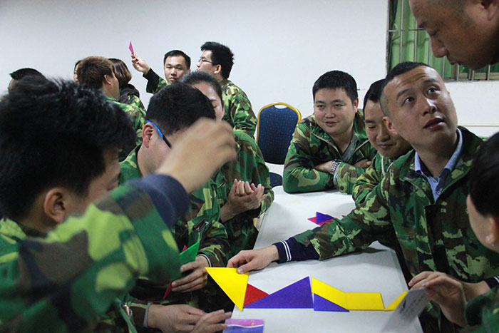 2017年2月13-15日，，pg电子游戏“虎狼道”户外拓展训练圆满竣事