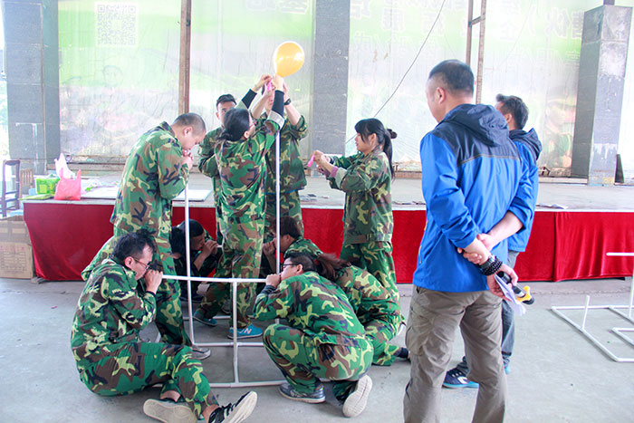 2017年2月13-15日，，pg电子游戏“虎狼道”户外拓展训练圆满竣事